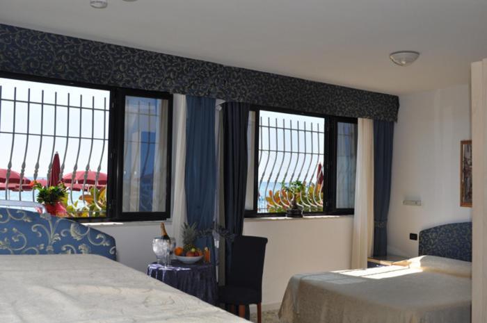Hotel La Playa Sperlonga Eksteriør billede
