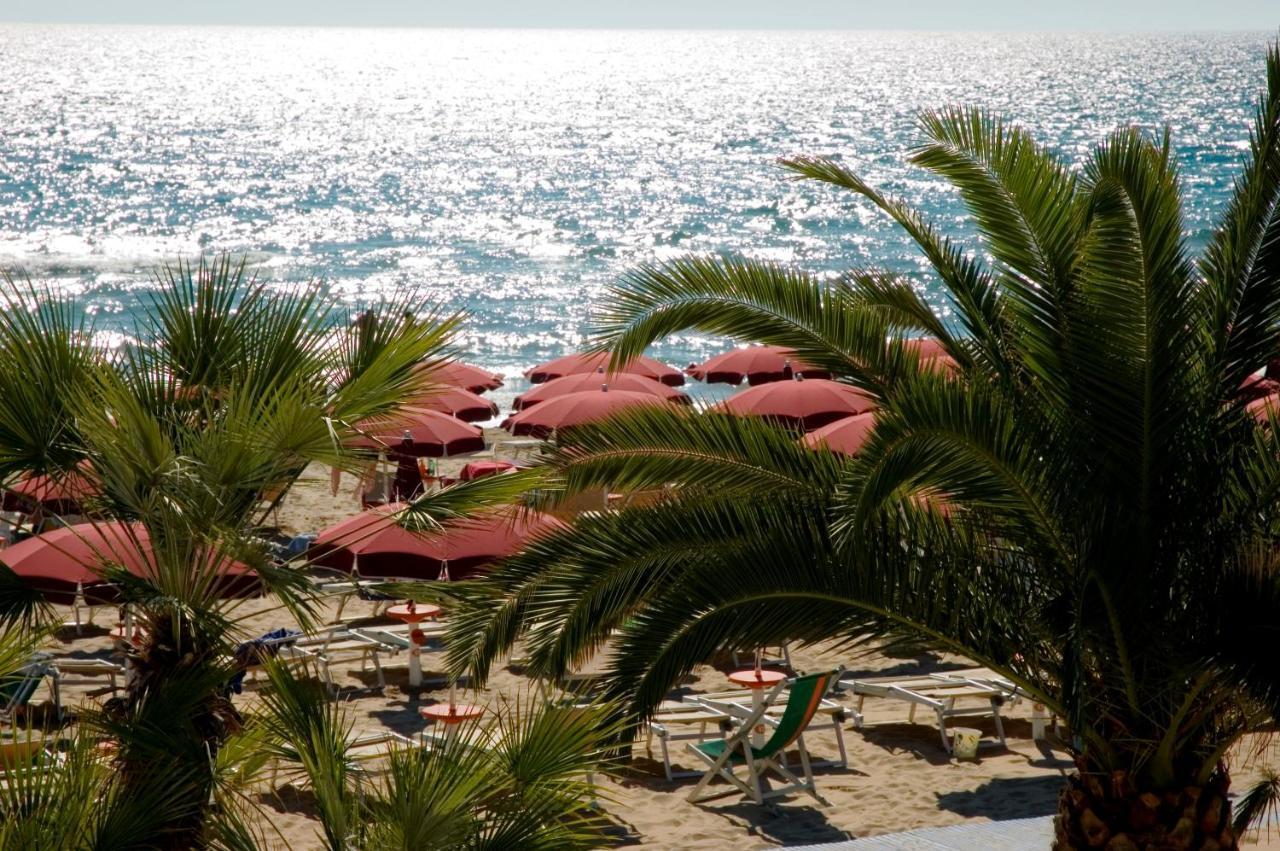 Hotel La Playa Sperlonga Eksteriør billede